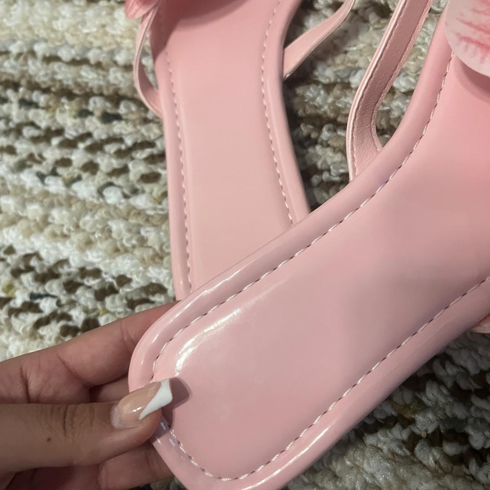 Chic Pink Textured Sandals